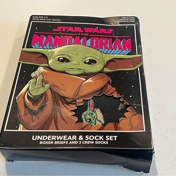 Star Wars The Child Boxer Brief Mens Size M(31-34) And 2 Pair Crew Sock Gift Set - Picture 3 of 12